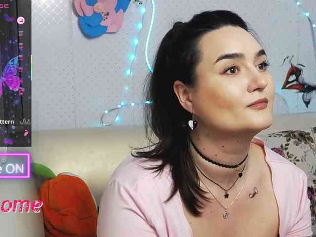 Lina_ webcam