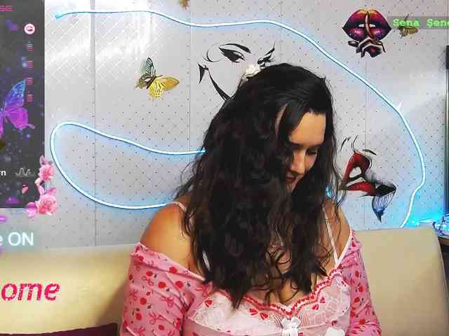 Lina_- webcam