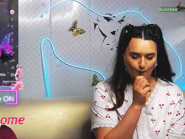 Lina_ webcam