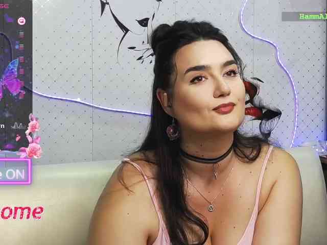 Lina_ webcam