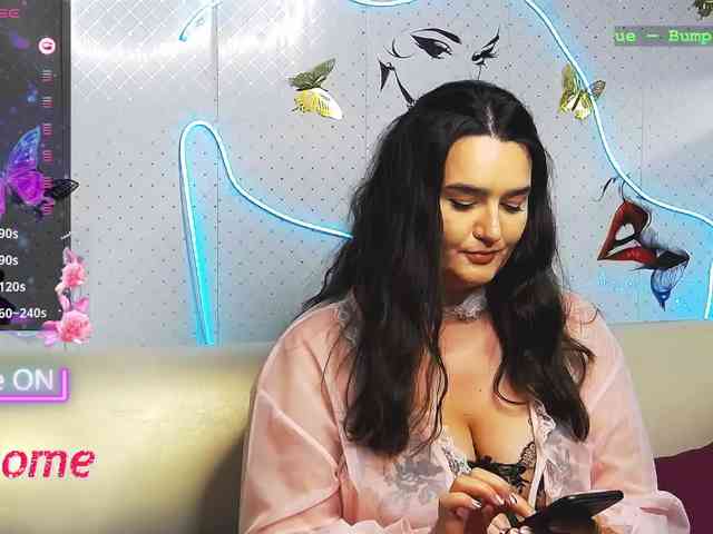 Lina_ webcam
