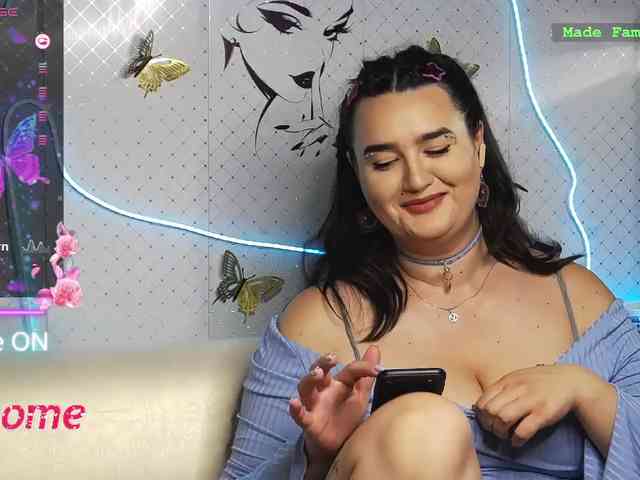 Lina_ webcam