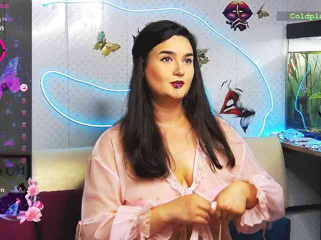 Lina_- webcam