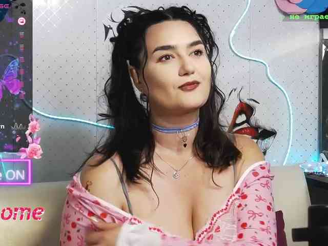 Lina_ webcam