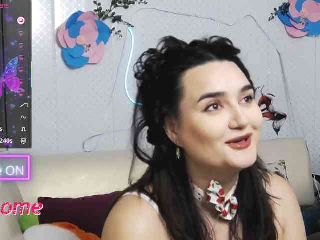 Lina_ webcam