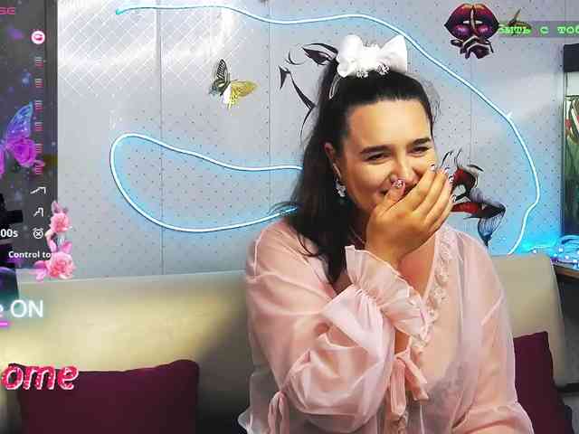 Lina_ webcam