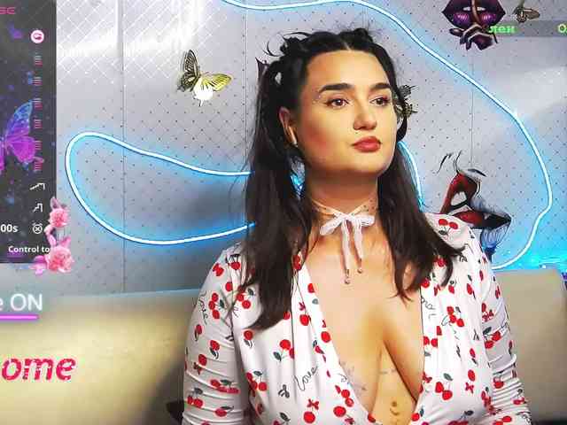 Lina_ webcam
