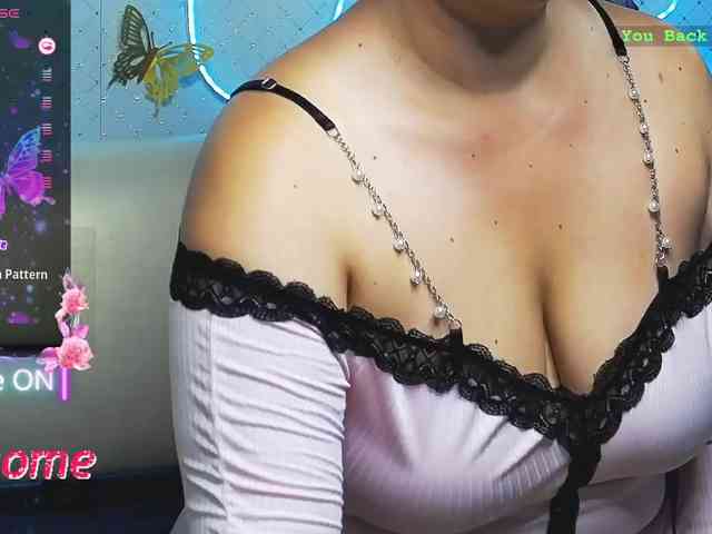 Lina_ webcam