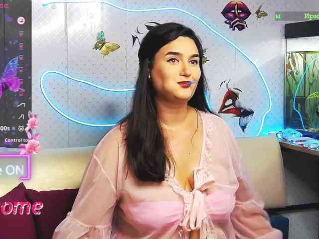 Lina_- webcam