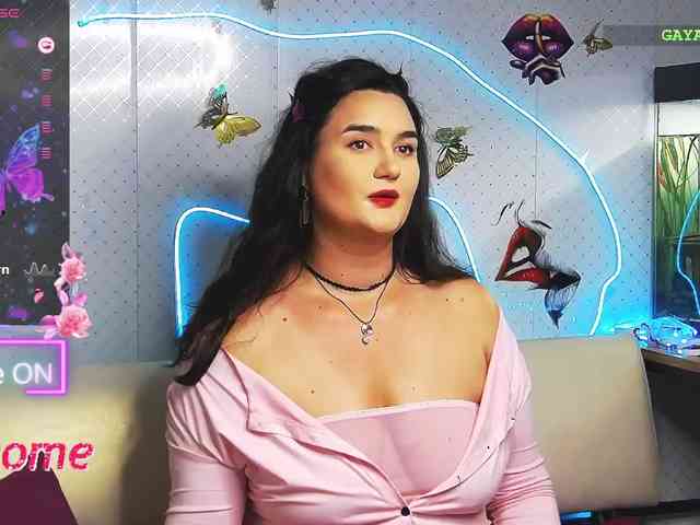 Lina_- webcam