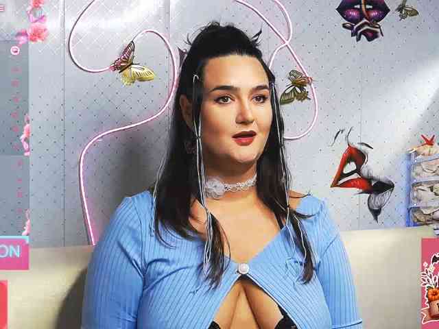 Lina_- webcam