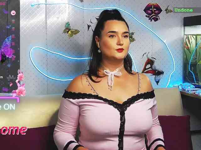 Lina_- webcam
