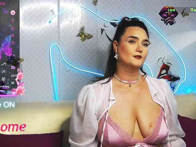 Lina_ webcam