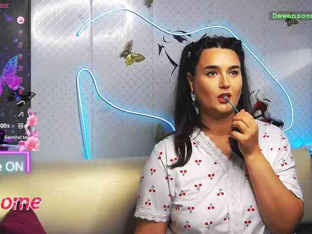 Lina_ webcam