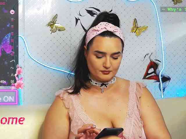 Lina_ webcam