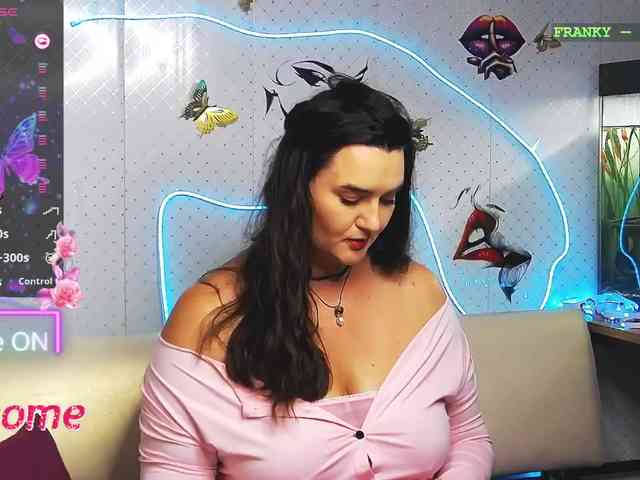 Lina_- webcam