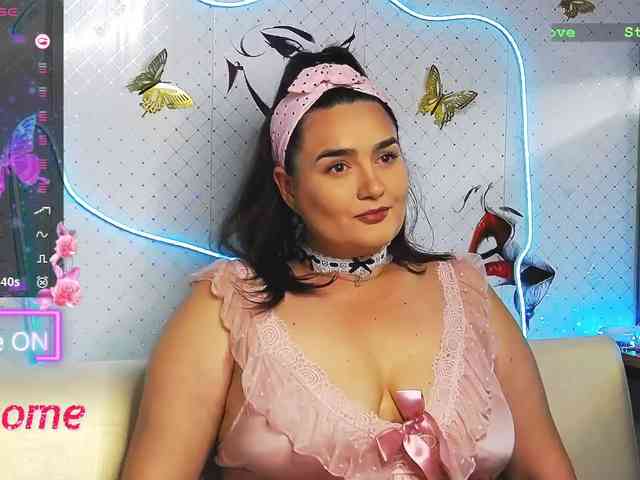 Lina_ webcam