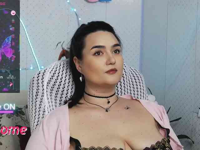 Lina_ webcam