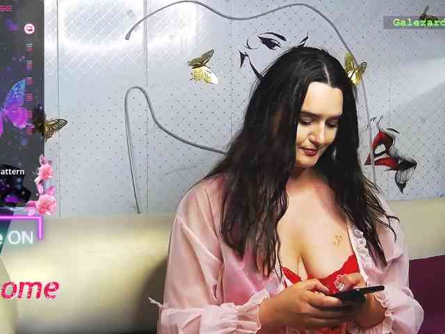 Lina_ webcam