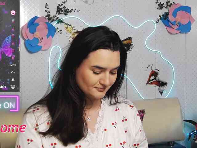 Lina_ webcam