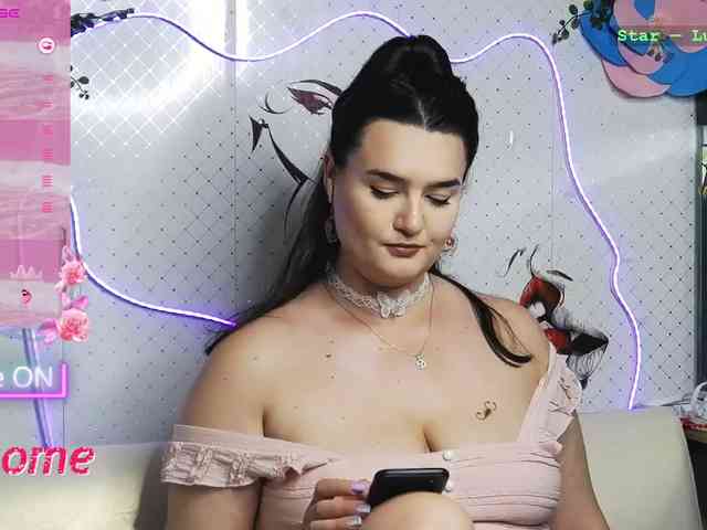 Lina_ webcam