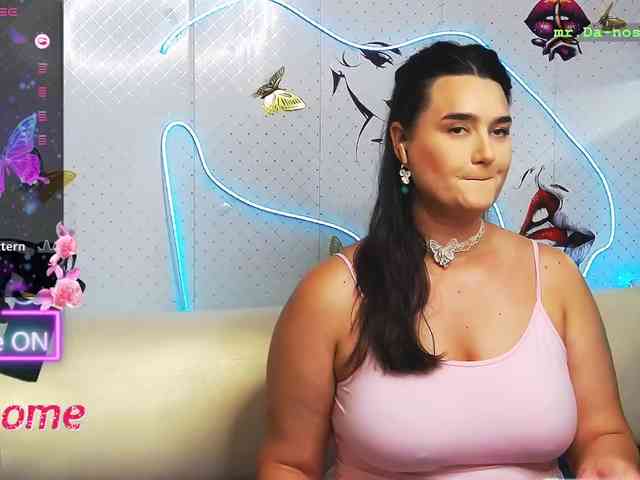 Lina_ webcam