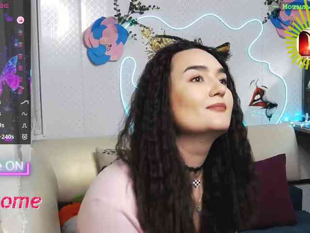 Lina_ webcam