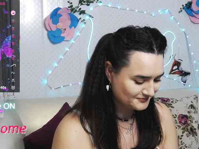 Lina_ webcam