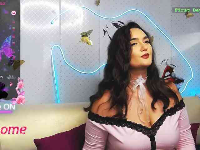 Lina_ webcam