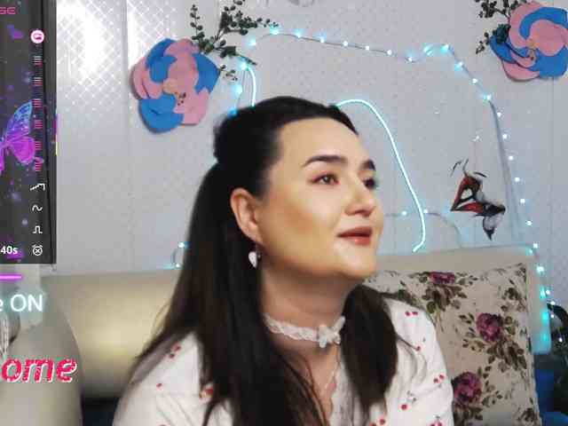 Lina_ webcam