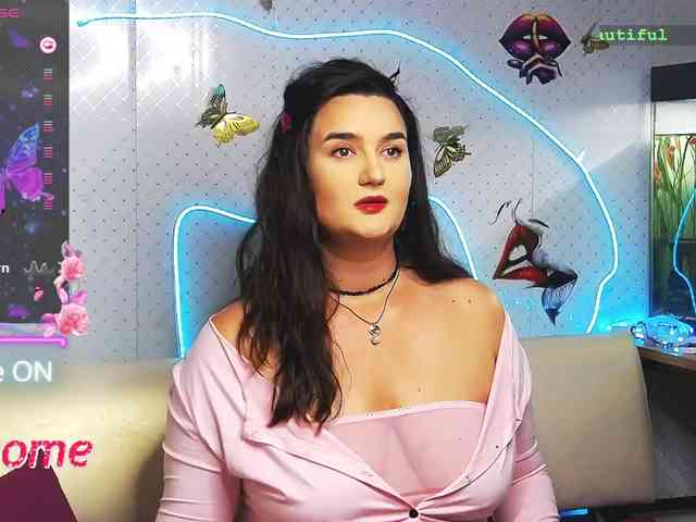 Lina_- webcam