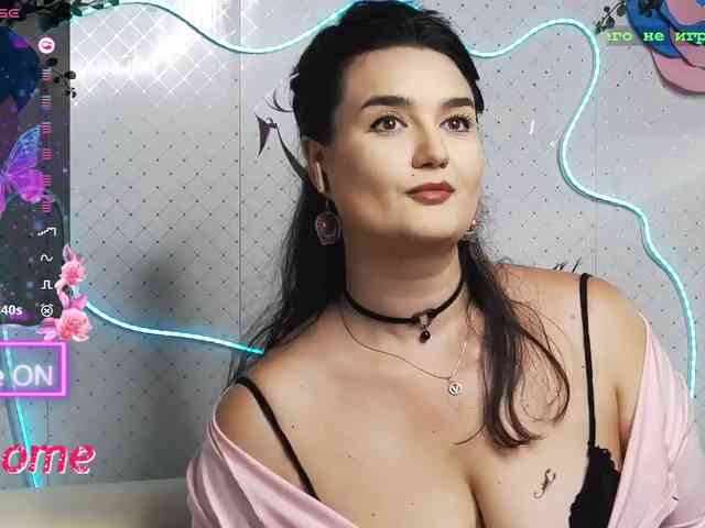 Lina_ webcam
