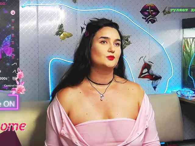Lina_- webcam