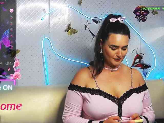 Lina_ webcam