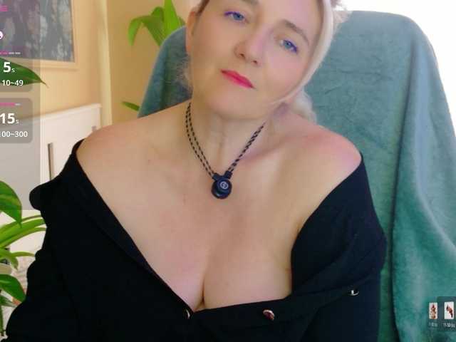Mellica live cam on BongaCams
