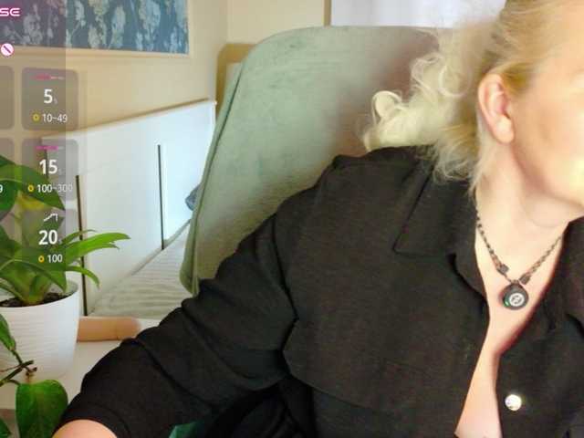 Mellica live cam on BongaCams