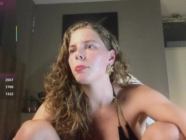 AyreenMoore live cam on BongaCams