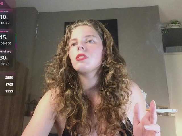 AyreenMoore live cam on BongaCams