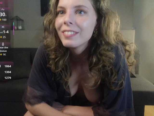 AyreenMoore's BongaCams show and profile