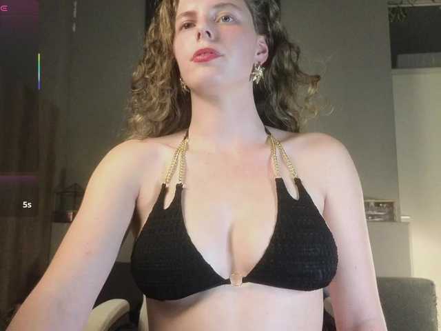 AyreenMoore live cam on BongaCams