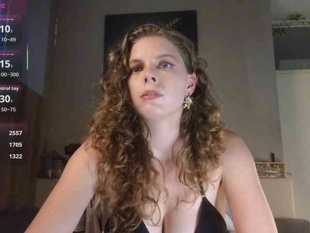 AyreenMoore webcam