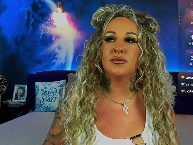 SierraQuinn live cam on BongaCams