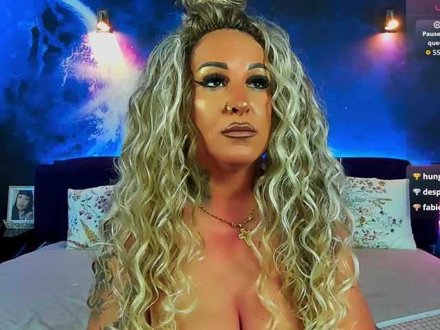 SierraQuinn live cam on BongaCams