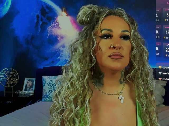 SierraQuinn Прямой эфир на BongaCams