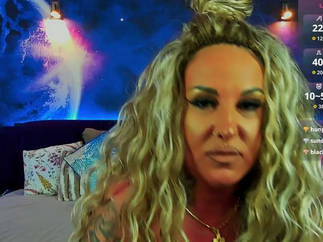 SierraQuinn live cam on BongaCams