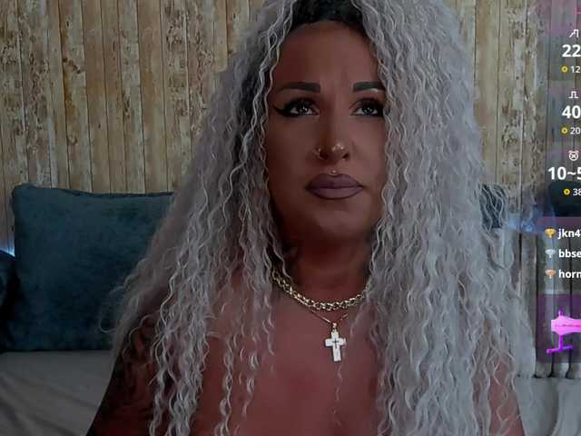 SierraQuinn live cam on BongaCams