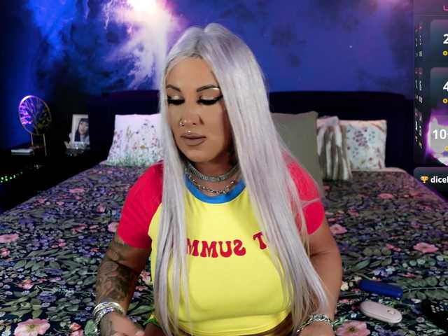 SierraQuinn live cam on BongaCams