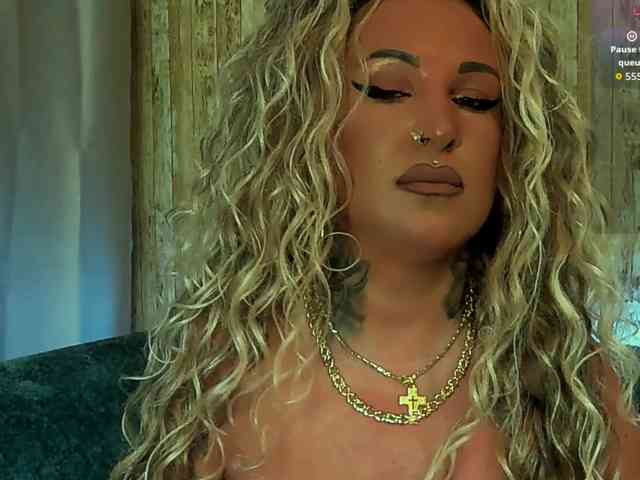 SierraQuinn Live Webcam on BongaCams