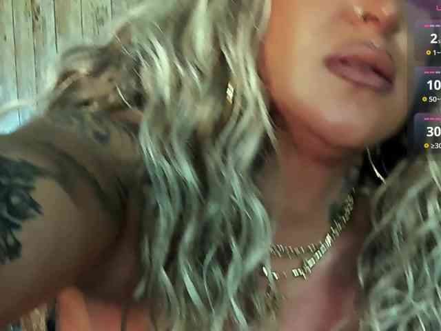 SierraQuinn Live Webcam on BongaCams