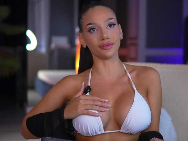 Sex chat gratuit in direct cu NinnaVoss pe BongaCams